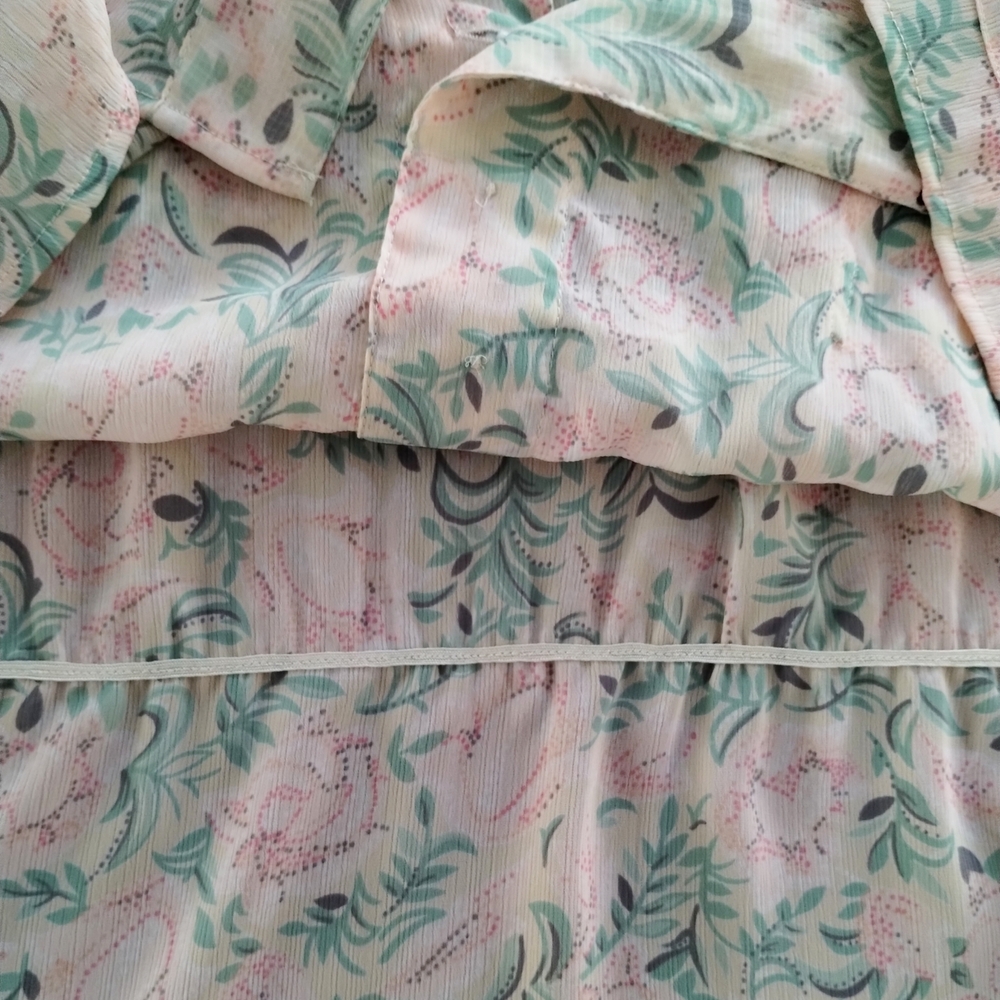 Victoria’s Secret Gold Label Floral Cottagecore Button Blouse - Picture 5 of 9